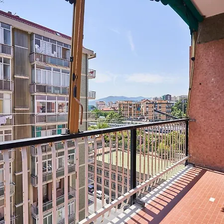 Joy Apartment *